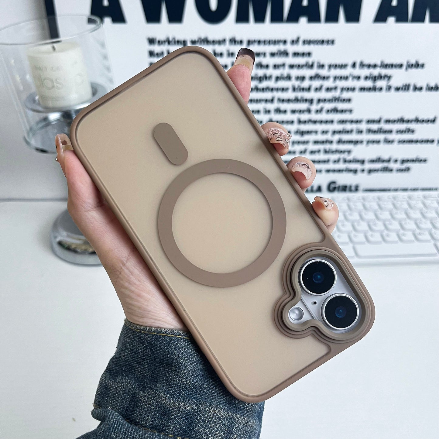 iPhone 16 Jingdun big hole mobile phone case